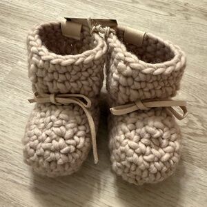 Beba Bean Sweater Moccs in Oatmeal